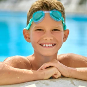 boy-with-goggles-smiling-camera-pool (1)